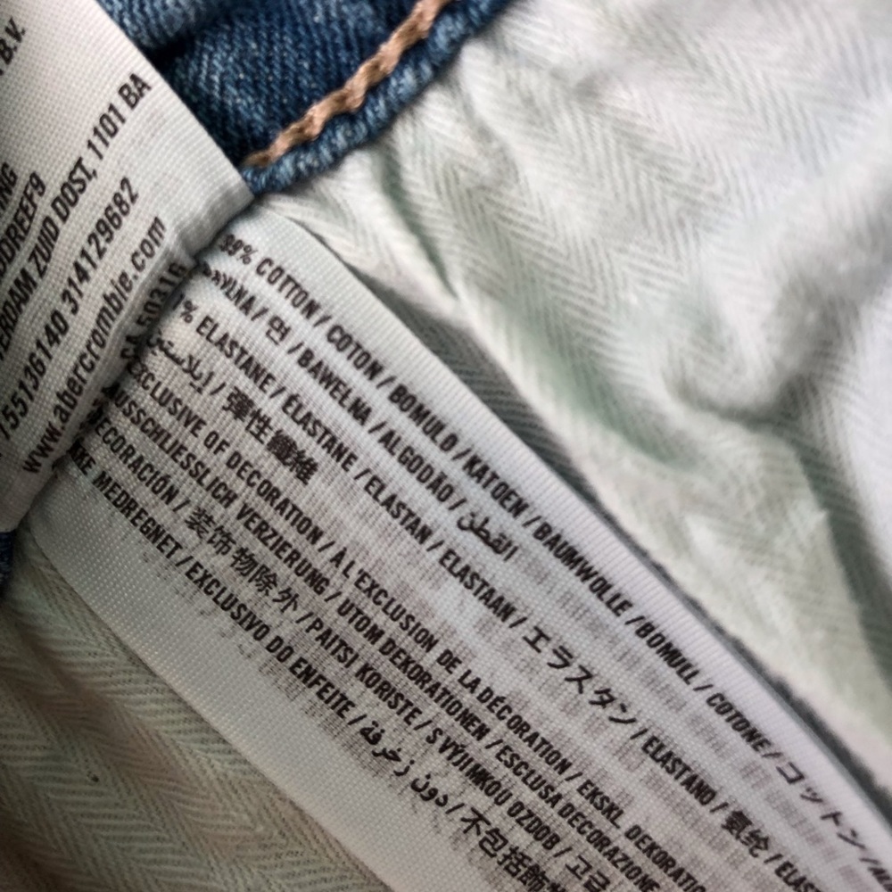 ABERCROMBIE Alyssa Light Wash Distressed Petite Skinny Jeans Size 12 / 31 Short - Picture 4 of 10